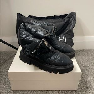 AKI BOOT BLACK Elena iachi size 41 worn once